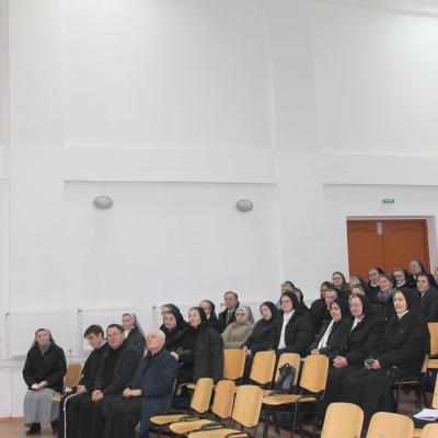 1 februarie: Hălăuceşti: Întâlnirea persoanelor consacrate din zona Roman