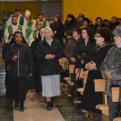 1 februarie: Oneşti: Ziua Mondială a Vieţii Consacrate cu călugării şi călugăriţele din zona Trotuş