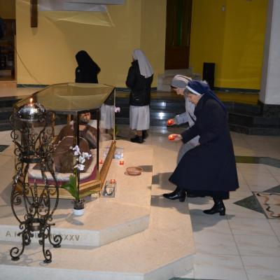 1 februarie: Oneşti: Ziua Mondială a Vieţii Consacrate cu călugării şi călugăriţele din zona Trotuş