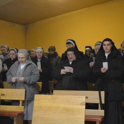 1 februarie: Oneşti: Ziua Mondială a Vieţii Consacrate cu călugării şi călugăriţele din zona Trotuş