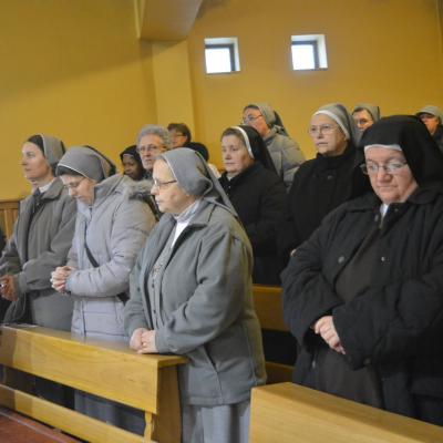 1 februarie: Oneşti: Ziua Mondială a Vieţii Consacrate cu călugării şi călugăriţele din zona Trotuş
