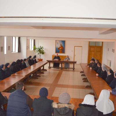 1 februarie: Oneşti: Ziua Mondială a Vieţii Consacrate cu călugării şi călugăriţele din zona Trotuş