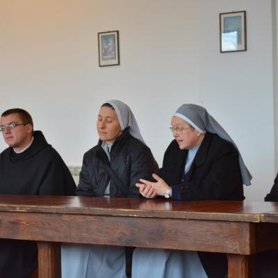 1 februarie: Oneşti: Ziua Mondială a Vieţii Consacrate cu călugării şi călugăriţele din zona Trotuş