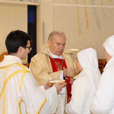 2 februarie: Iaşi: A XIX-a Zi Mondială a Persoanelor Consacrate. Foto: Ionuţ-Gabriel Giurgică