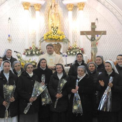2 februarie: Baraţi: Ziua Persoanelor Consacrate