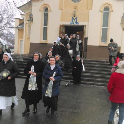 2 februarie: Baraţi: Ziua Persoanelor Consacrate