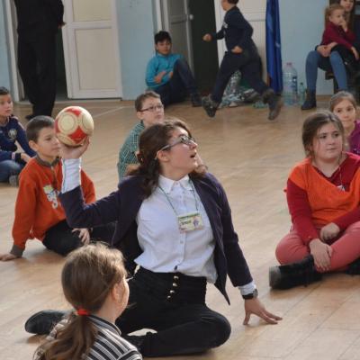 3-5 februarie: Bacău "Sfântul Nicolae": Campusul copiilor "Familia, şcoala iubirii"