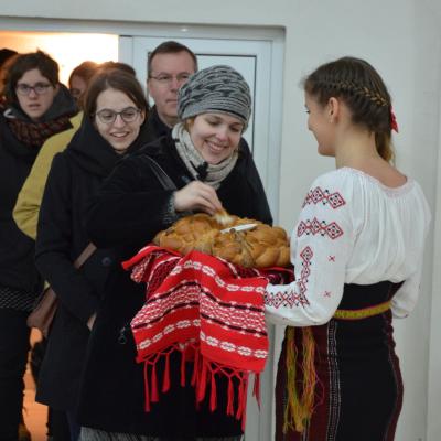 8-11 februarie: Tinerii şi Europa la 25 de ani de la căderea comunismului. Schimb de experienţă între tineri din Austria şi România