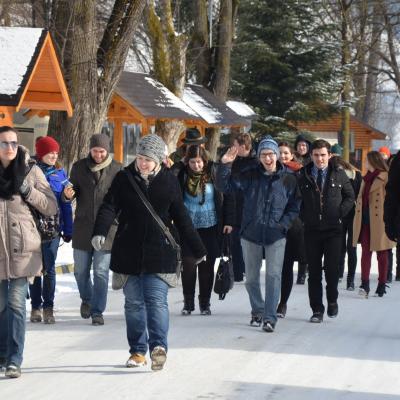 8-11 februarie: Tinerii şi Europa la 25 de ani de la căderea comunismului. Schimb de experienţă între tineri din Austria şi România