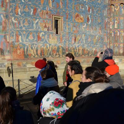 8-11 februarie: Tinerii şi Europa la 25 de ani de la căderea comunismului. Schimb de experienţă între tineri din Austria şi România
