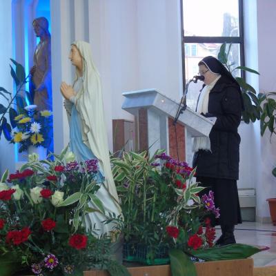 11 februarie: Piatra Neamţ: Drum de pocăinţă pentru pace în lume. Procesiune cu Maica Domnului