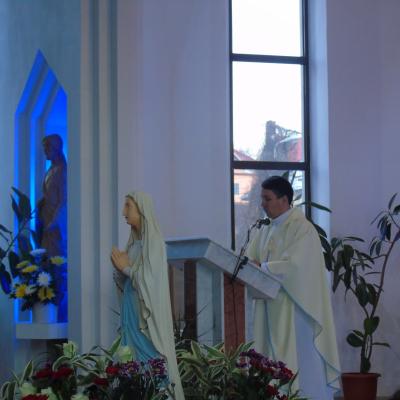 11 februarie: Piatra Neamţ: Drum de pocăinţă pentru pace în lume. Procesiune cu Maica Domnului