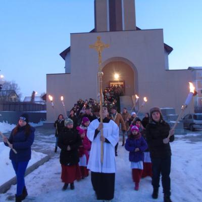 11 februarie: Piatra Neamţ: Drum de pocăinţă pentru pace în lume. Procesiune cu Maica Domnului
