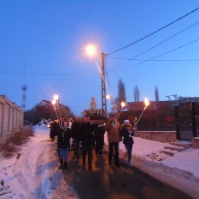 11 februarie: Piatra Neamţ: Drum de pocăinţă pentru pace în lume. Procesiune cu Maica Domnului