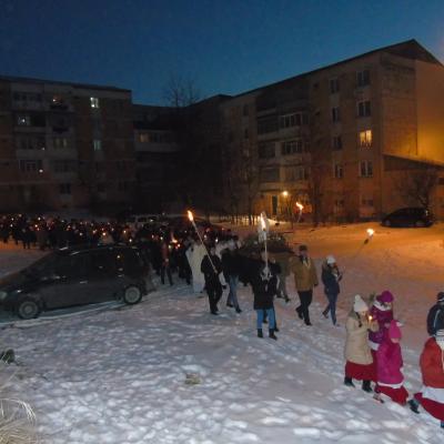 11 februarie: Piatra Neamţ: Drum de pocăinţă pentru pace în lume. Procesiune cu Maica Domnului