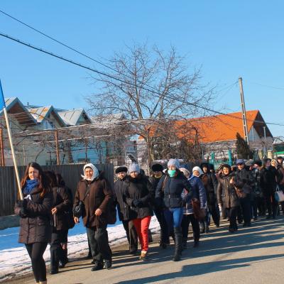 11 februarie: Luizi-Călugăra: Întâlnire anuală a "Armatei Maicii Domnului"