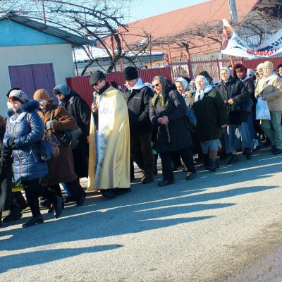 11 februarie: Luizi-Călugăra: Întâlnire anuală a "Armatei Maicii Domnului"