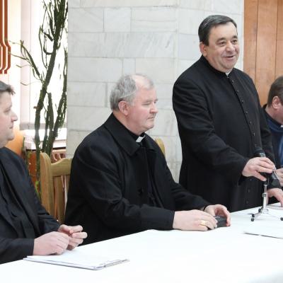 23 februarie: Bacău "Sfântul Nicolae": Şedinţă decanală