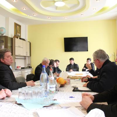 23 februarie: Bacău "Sfântul Nicolae": Şedinţă decanală