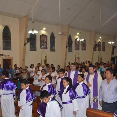 Celebrarea sfintei Liturghii în biserica din Santa Lucia