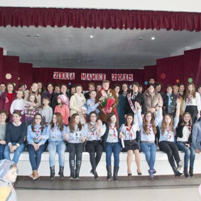 8 martie: Pildeşti: Ziua mamei