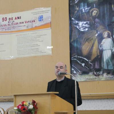 11 martie: ITRC Iaşi: Simpozionul "Conciliul Vatican II - semn al timpului pentru Biserică şi pentru lume"