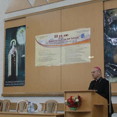 11 martie: ITRC Iaşi: Simpozionul "Conciliul Vatican II - semn al timpului pentru Biserică şi pentru lume"