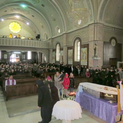 14 martie: Oneşti: Funeraliile părintelui Ioan Caităr
