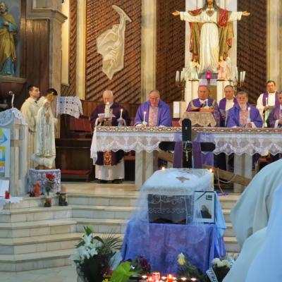 14 martie: Oneşti: Funeraliile părintelui Ioan Caităr