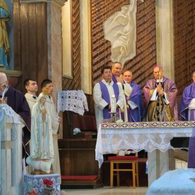 14 martie: Oneşti: Funeraliile părintelui Ioan Caităr