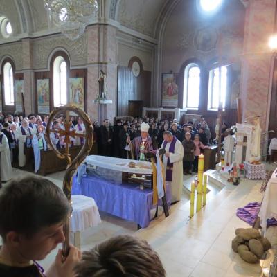 14 martie: Oneşti: Funeraliile părintelui Ioan Caităr