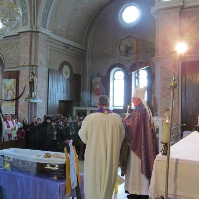 14 martie: Oneşti: Funeraliile părintelui Ioan Caităr