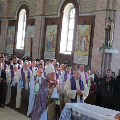14 martie: Oneşti: Funeraliile părintelui Ioan Caităr