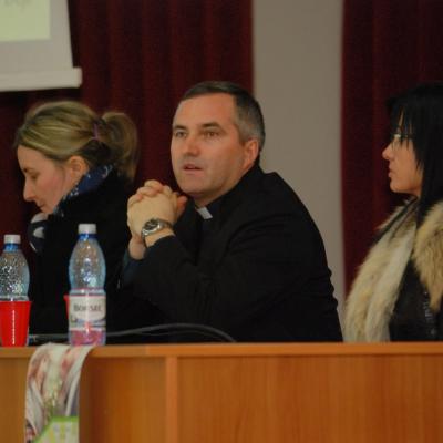17 martie: Iaşi: Întâlnire cu tinerii despre convieţuirea fără căsătorie. Foto: Emilian Lupu