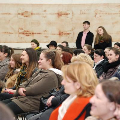 17 martie: Iaşi: Întâlnire cu tinerii despre convieţuirea fără căsătorie. Foto: Emilian Lupu