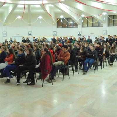 17 martie: Iaşi: Întâlnire cu tinerii despre convieţuirea fără căsătorie. Foto: Emilian Lupu