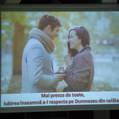 17 martie: Iaşi: Întâlnire cu tinerii despre convieţuirea fără căsătorie. Foto: Emilian Lupu
