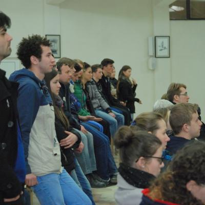 17 martie: Iaşi: Întâlnire cu tinerii despre convieţuirea fără căsătorie. Foto: Emilian Lupu