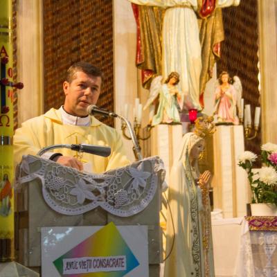 19-22 martie: Oneşti: Misiuni populare în Parohia "Ss. Petru şi Paul"