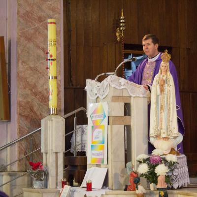 19-22 martie: Oneşti: Misiuni populare în Parohia "Ss. Petru şi Paul"