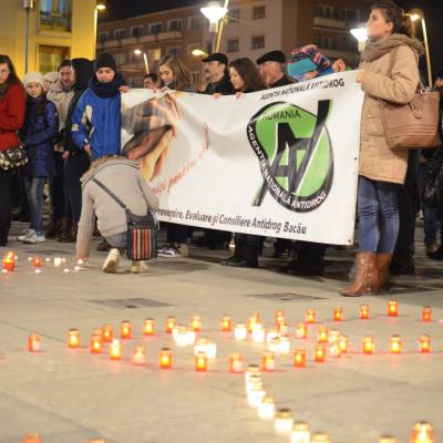 20 martie: Bacău: Festivalul candelelor "Fiecare viaţă este un dar"