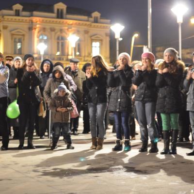 20 martie: Bacău: Festivalul candelelor "Fiecare viaţă este un dar"