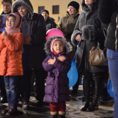 20 martie: Bacău: Festivalul candelelor "Fiecare viaţă este un dar"