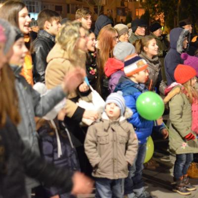 20 martie: Bacău: Festivalul candelelor "Fiecare viaţă este un dar"