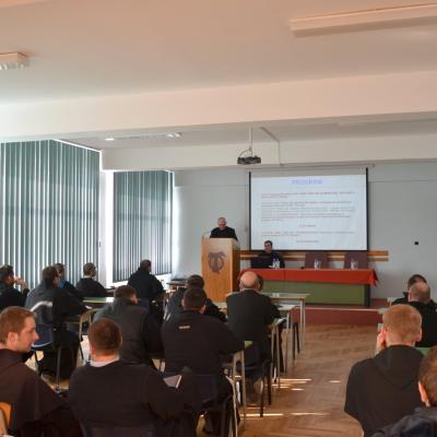 24 martie: Roman: Simpozion internaţional de filozofie