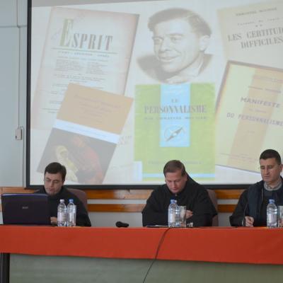 24 martie: Roman: Simpozion internaţional de filozofie