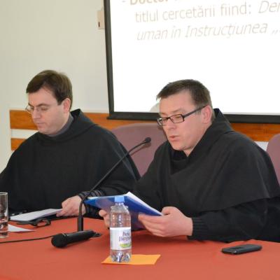 24 martie: Roman: Simpozion internaţional de filozofie