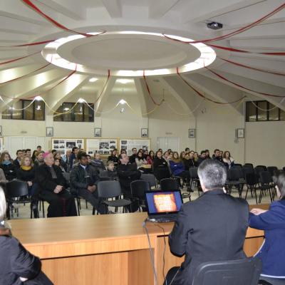 25 martie: Iaşi: Conferinţa "Noi suntem de partea vieţii"