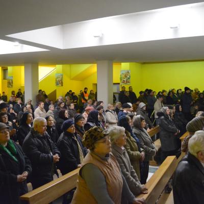 27 martie: Oneşti: Noapte de priveghere la sanctuarul "Fericitul Ieremia"