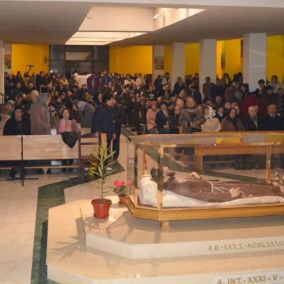 27 martie: Oneşti: Noapte de priveghere la sanctuarul "Fericitul Ieremia"